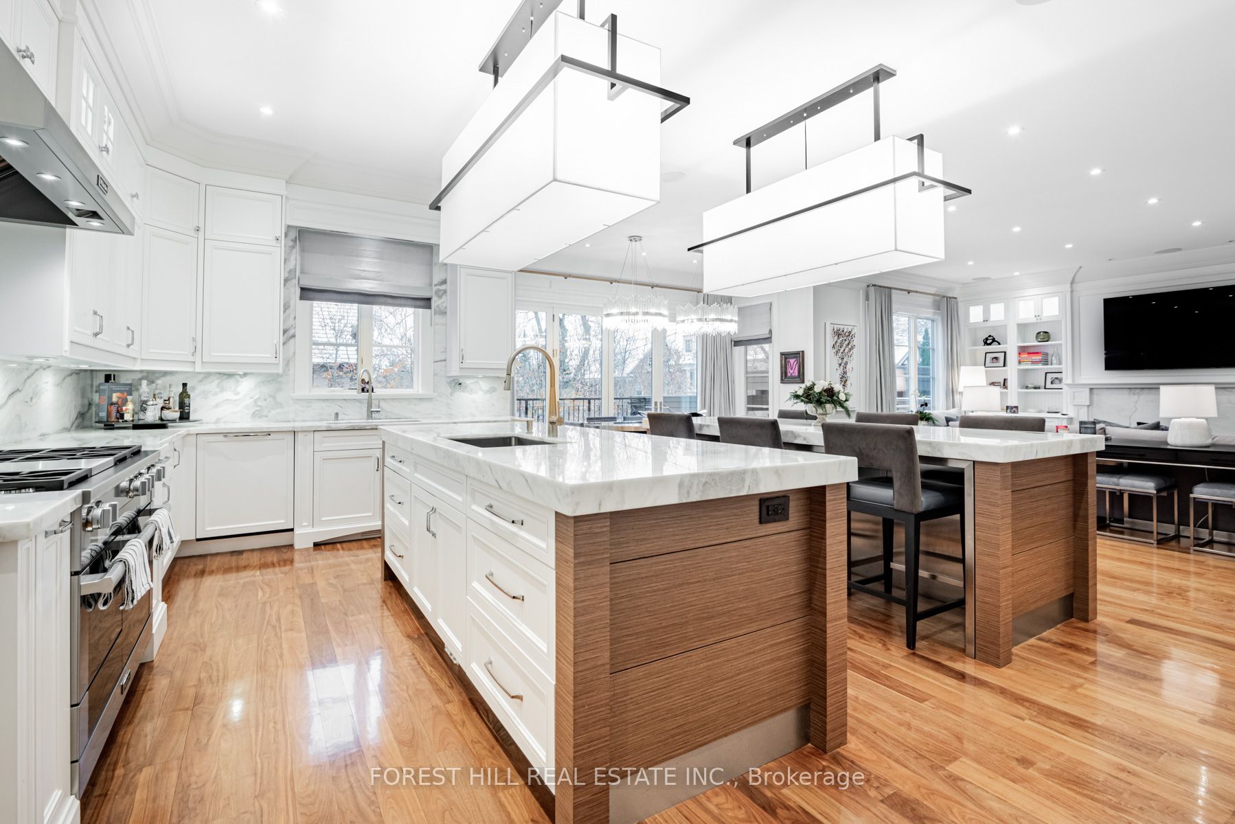 9 Dewbourne Avenue