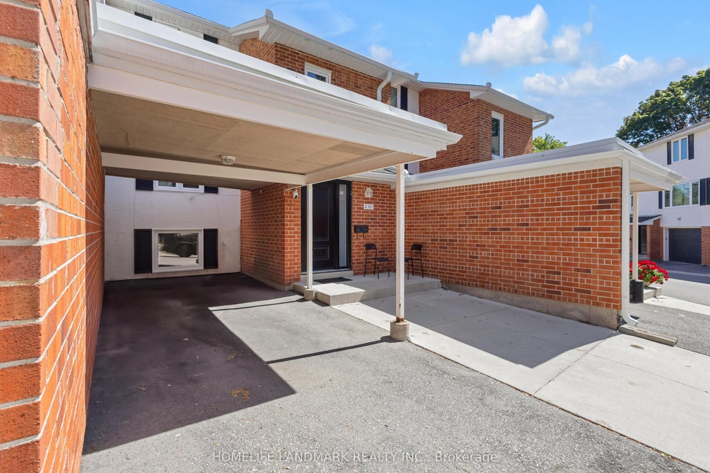 Photo of 427 KEATS Way #2, Waterloo, ON N2L 5S7 (MLS # X13777502)