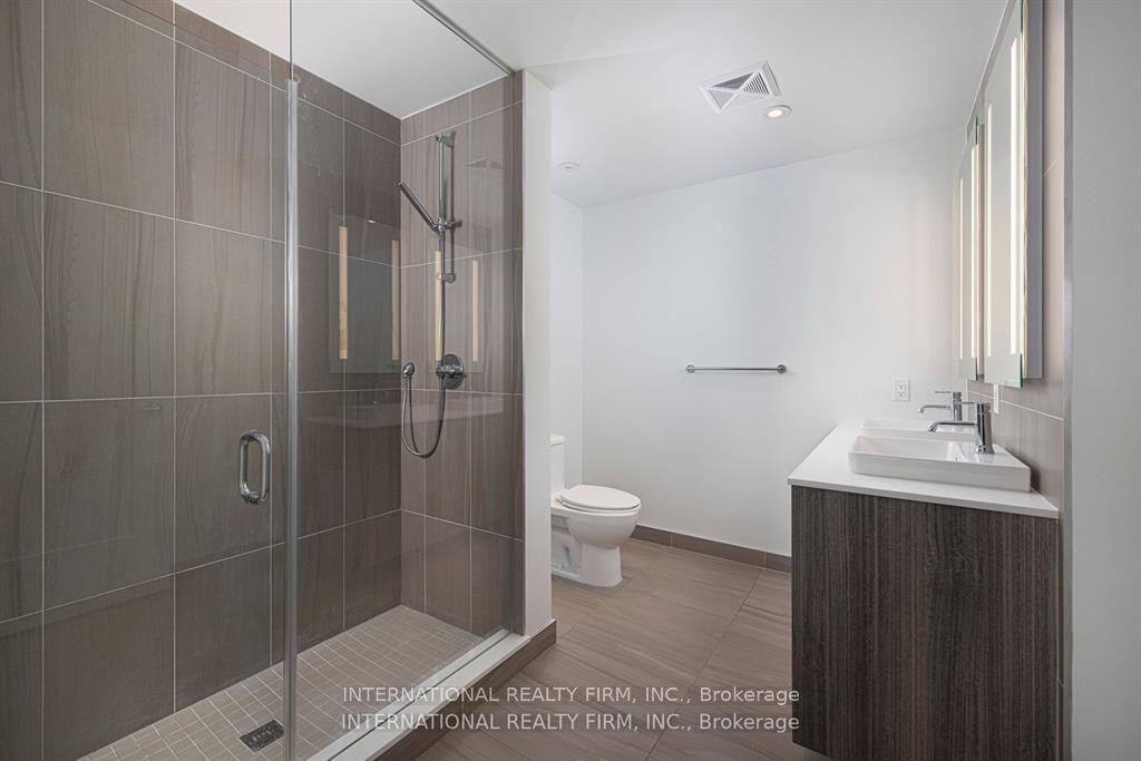 Photo of 480 FRONT Street W #1703, Toronto, ON M5V 0V5 (MLS # C13735010)
