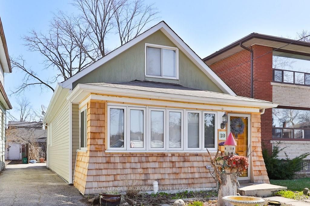 Photo of 39 Twenty Fourth Street, Toronto, ON M8V 3N3 (MLS # W12378955)