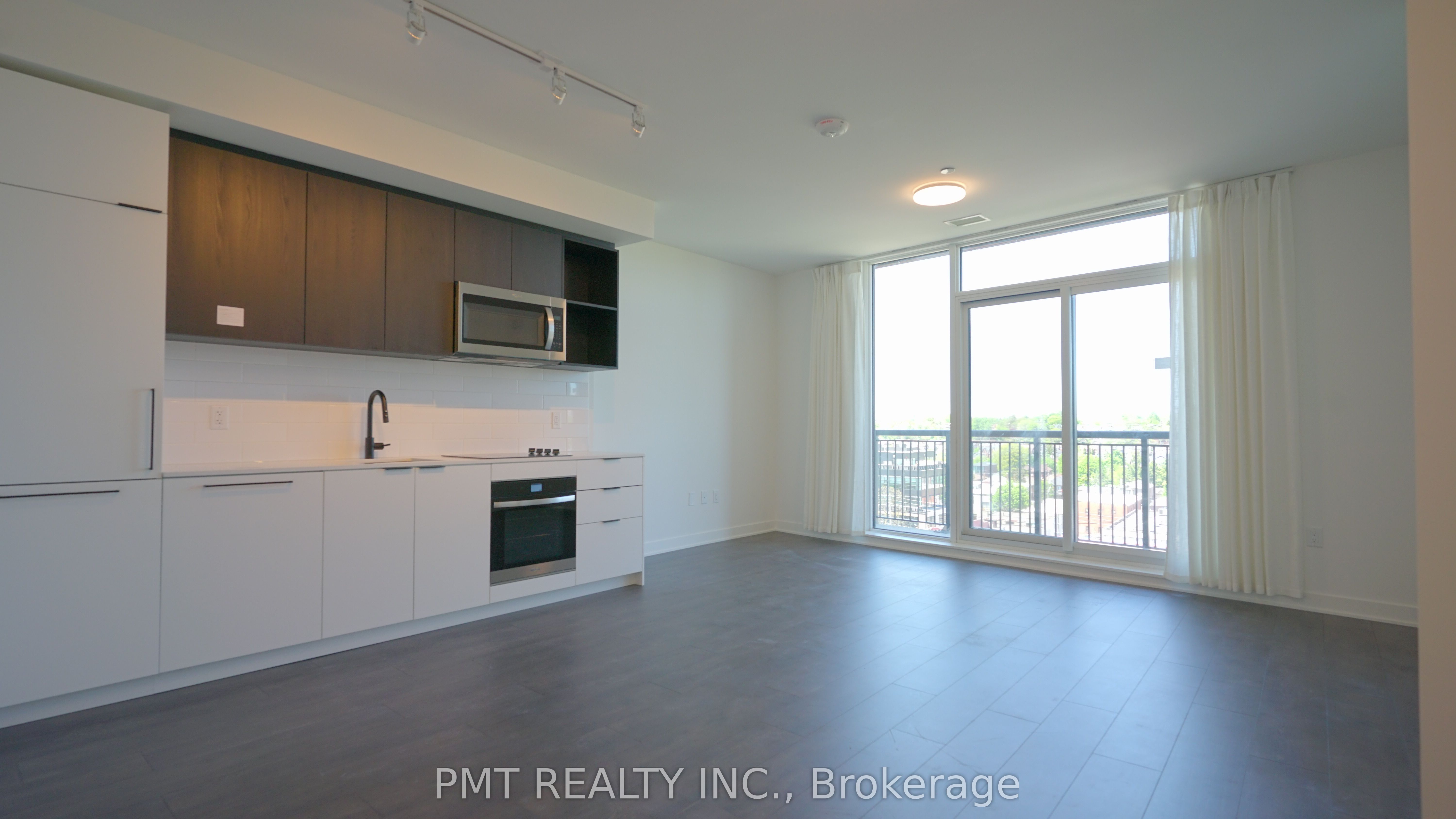 1185 Dupont Street 719