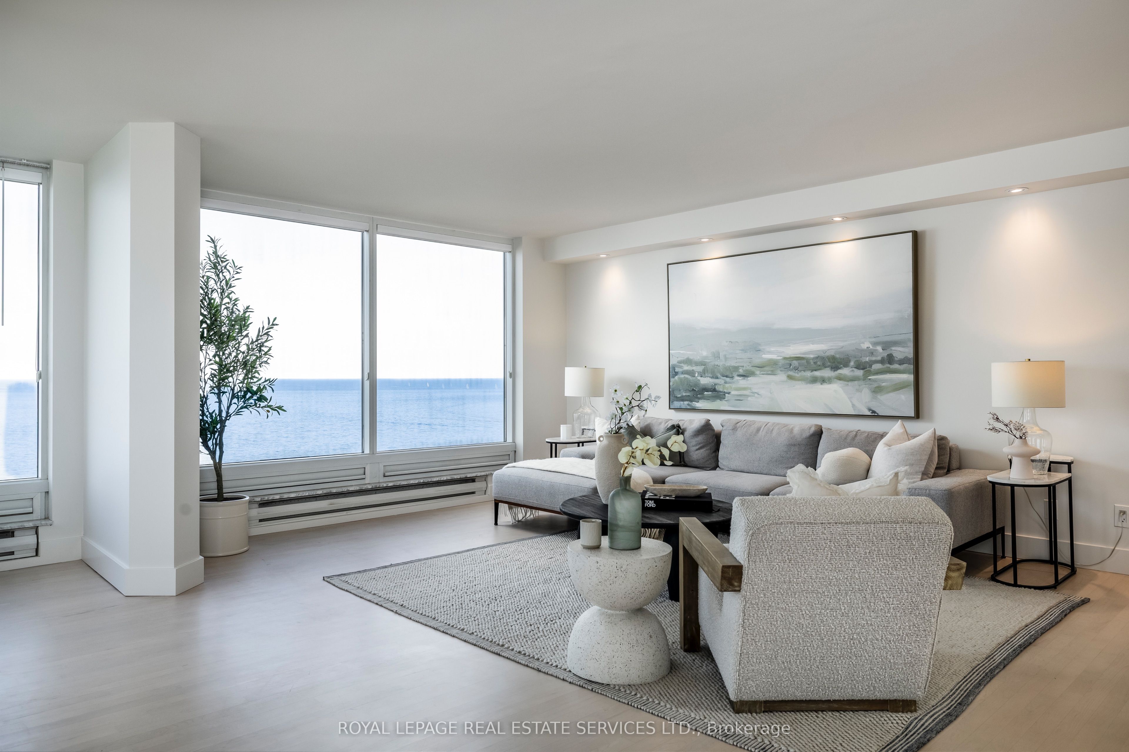 1 Palace Pier Court 1203