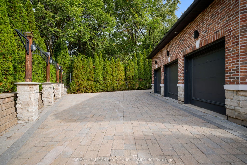 Photo of 13 Legacy Court, Toronto, ON M2L 2Y7 (MLS # C14032204)