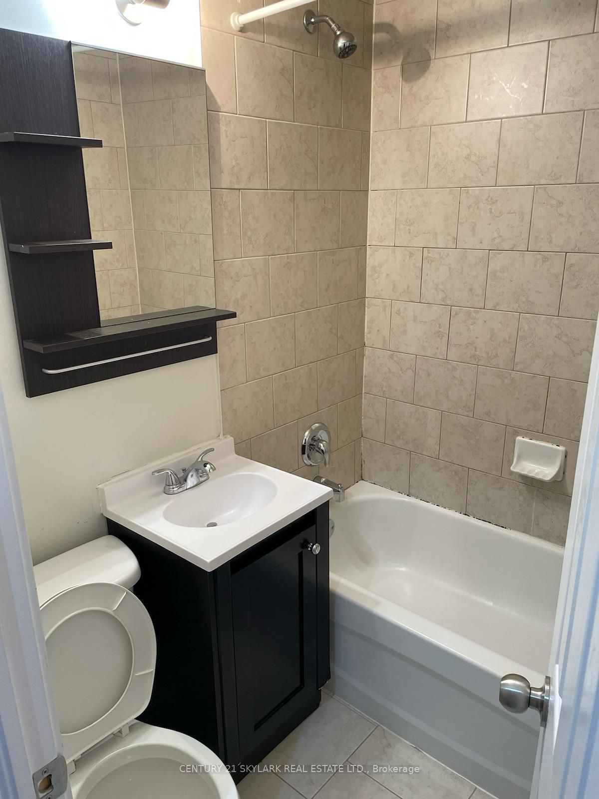 78 Cavell Avenue Lower
