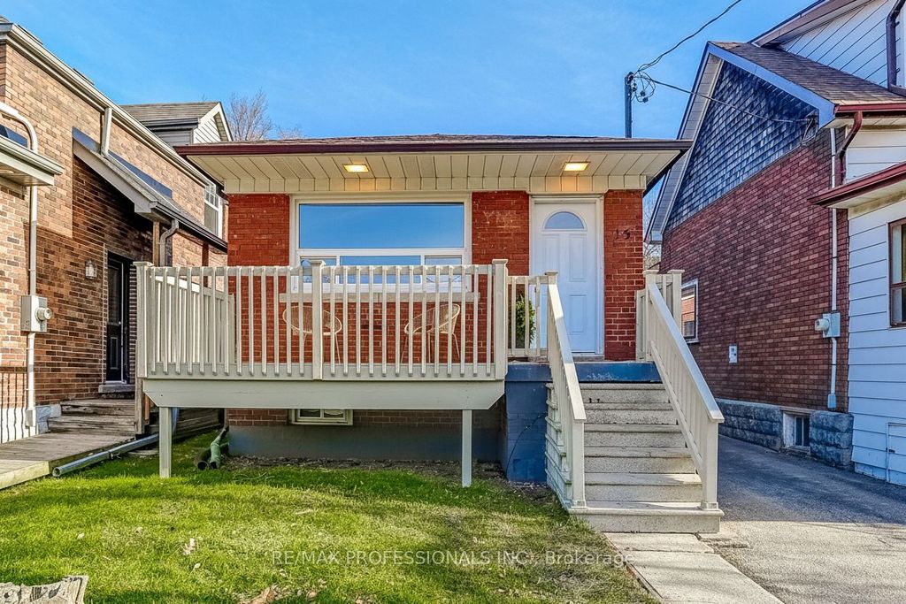 Photo of 15 Fifteenth Street, Toronto, ON M8V 3J3 (MLS # W12594692)