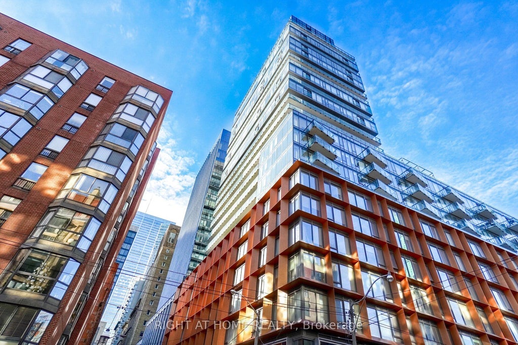 Photo of 60 Colborne Street #1407, Toronto, ON M5E 0B7 (MLS # C14095284)