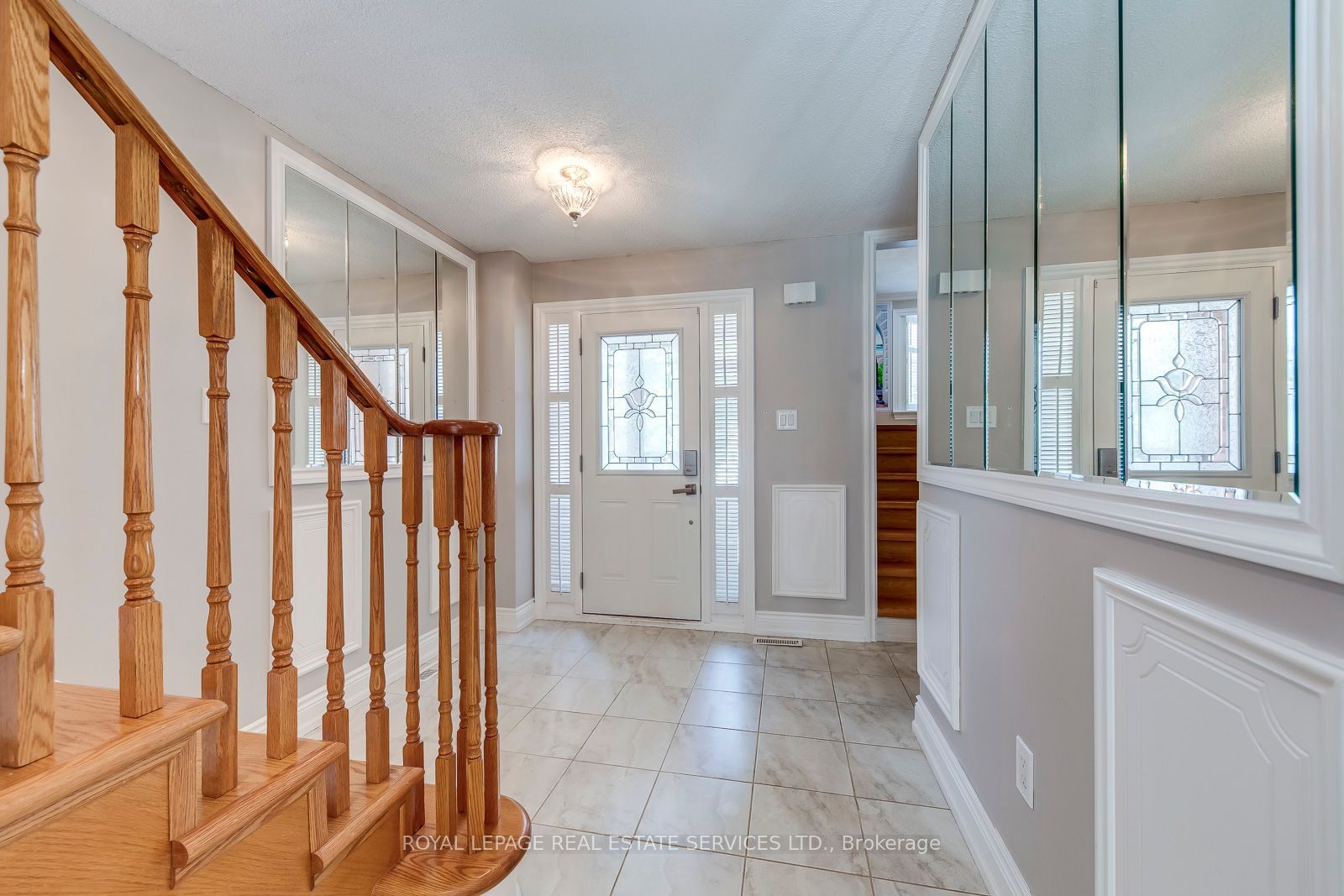 5254 Astwell Avenue Upper