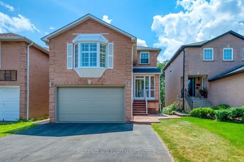 5254 Astwell Avenue Upper Mississauga ON L5R 3H8