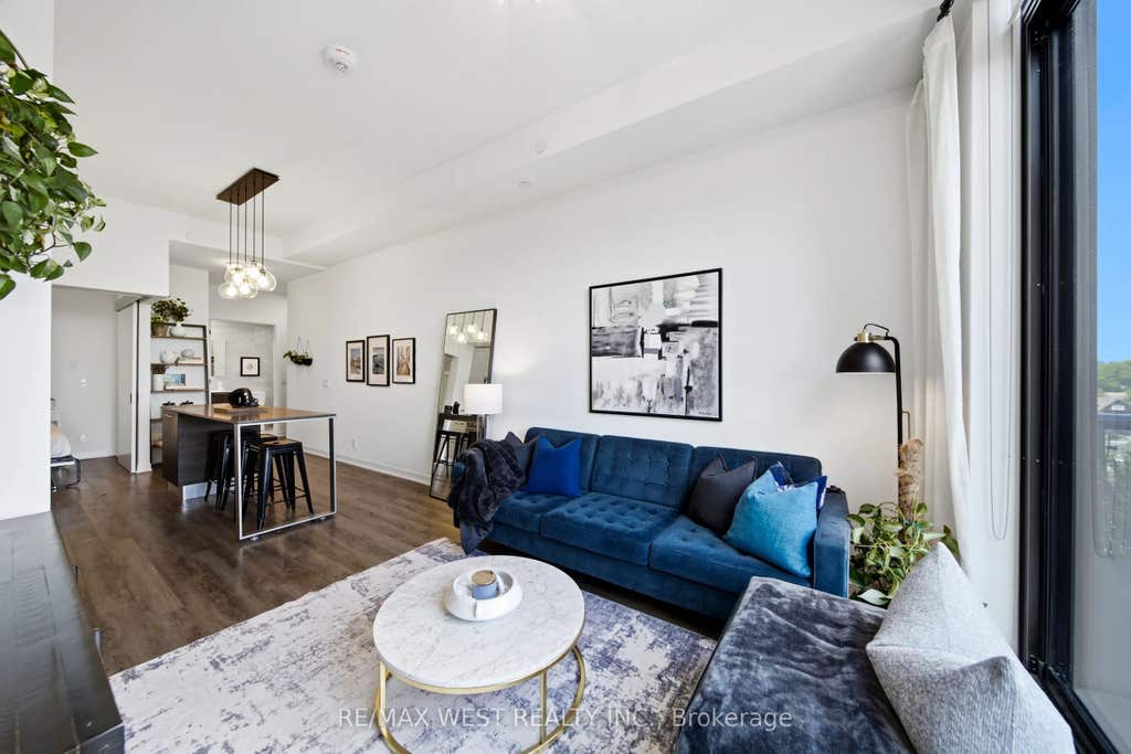 Photo of 2118 Bloor Street W #709, Toronto, ON M6S 0A6 (MLS # W13451210)