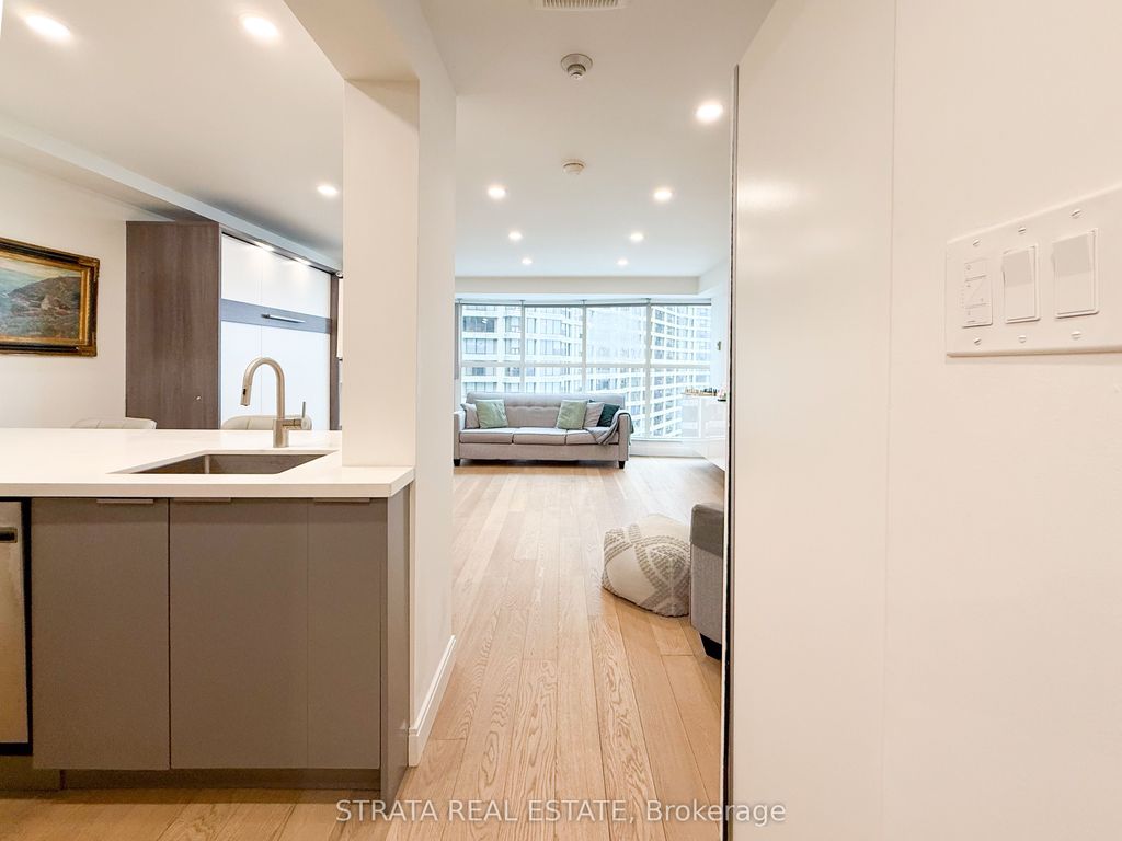 Photo of 77 Harbour Square #2205, Toronto, ON M5J 2H2 (MLS # C12728864)