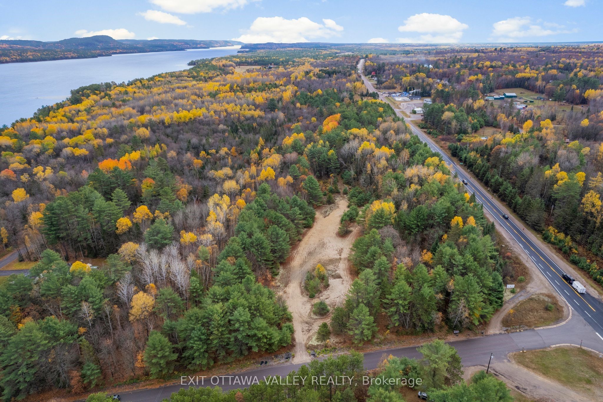 part 9 Moose Avenue - Photo 4