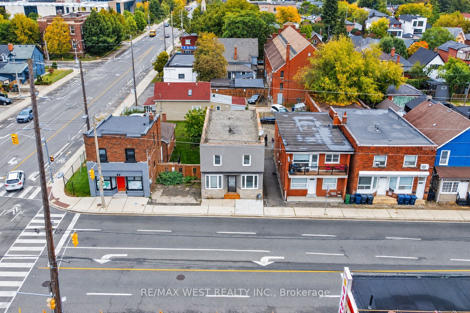 203 Islington Avenue Main