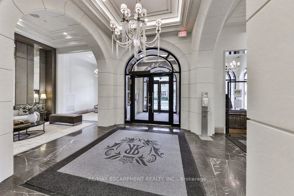 300 Randall Street 212