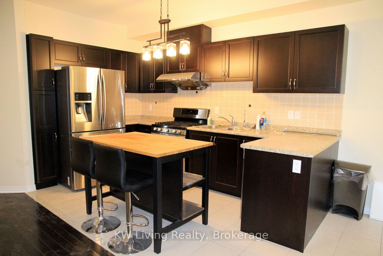 62 Jackson Eli Way Main & 2nd Floor