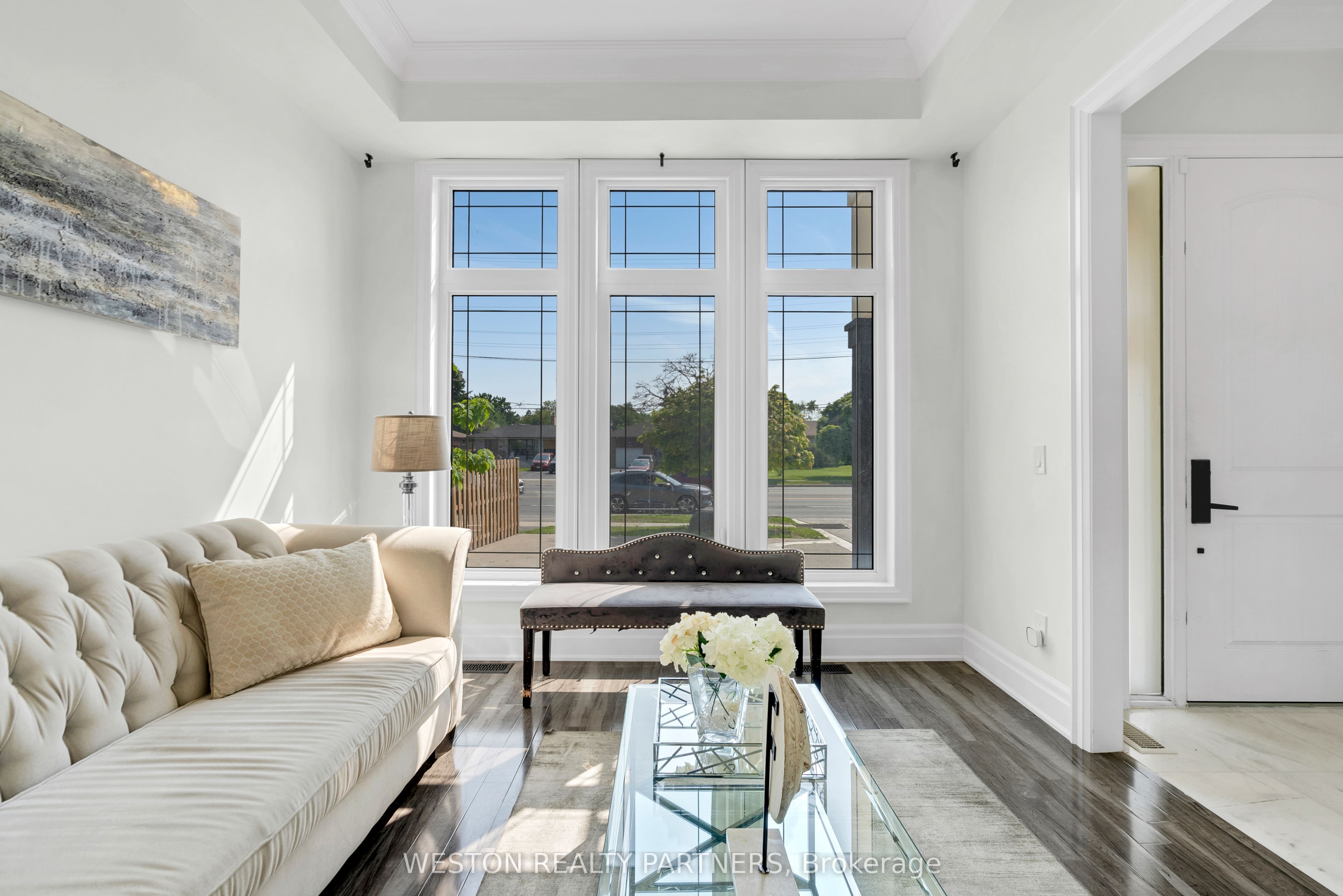 3281 Cawthra Road
