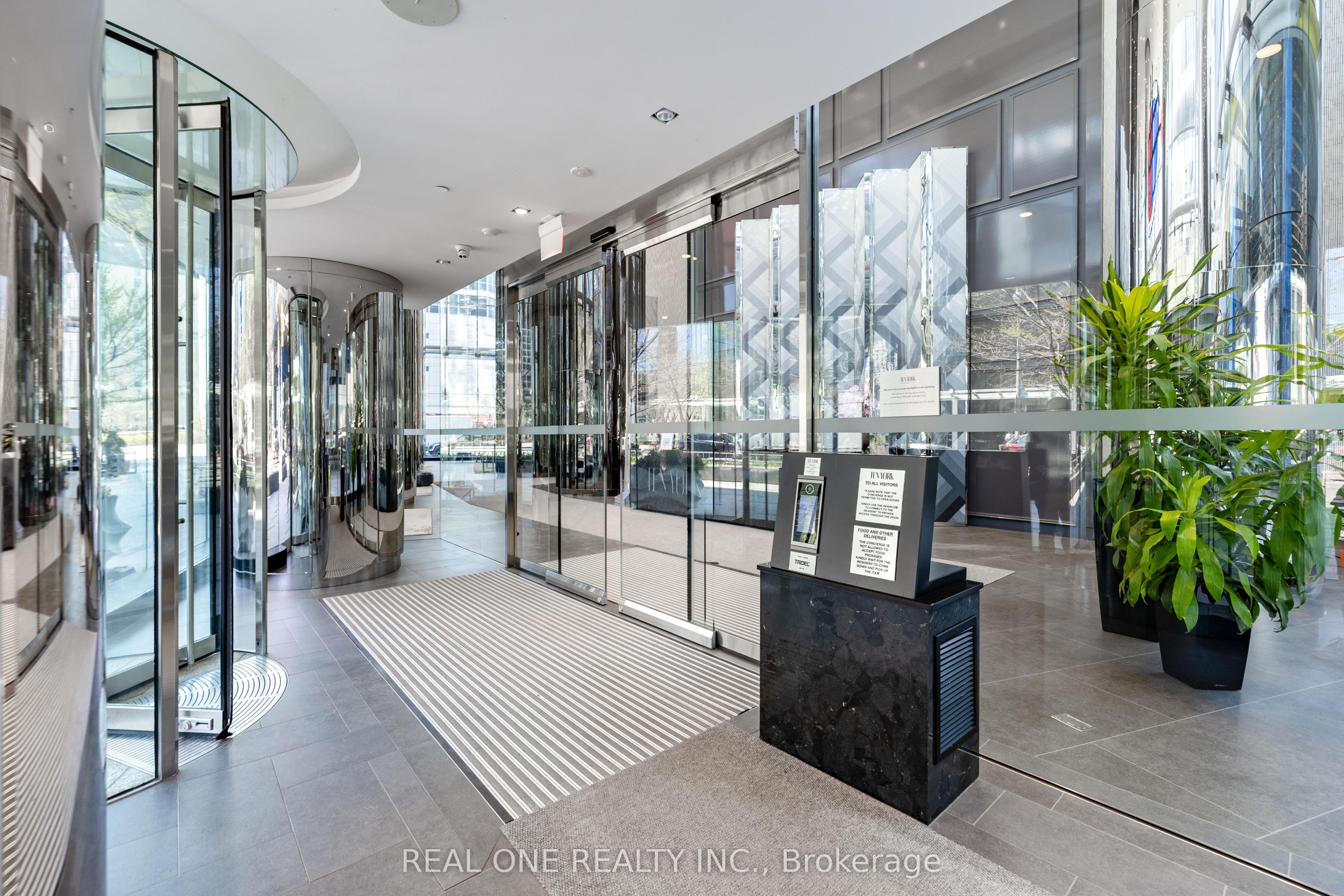 10 York Street 2905
