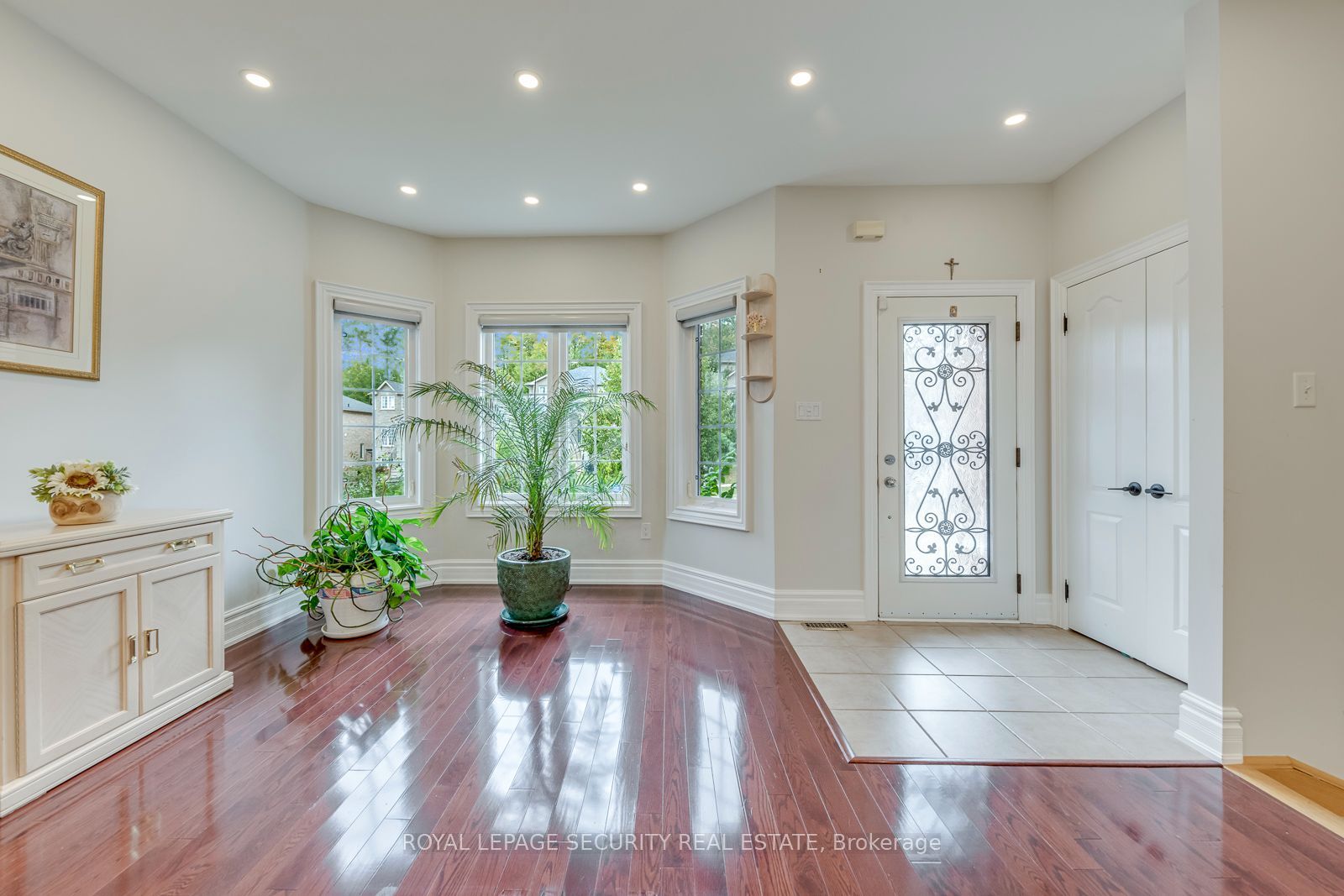 25 Pinecliff Crescent