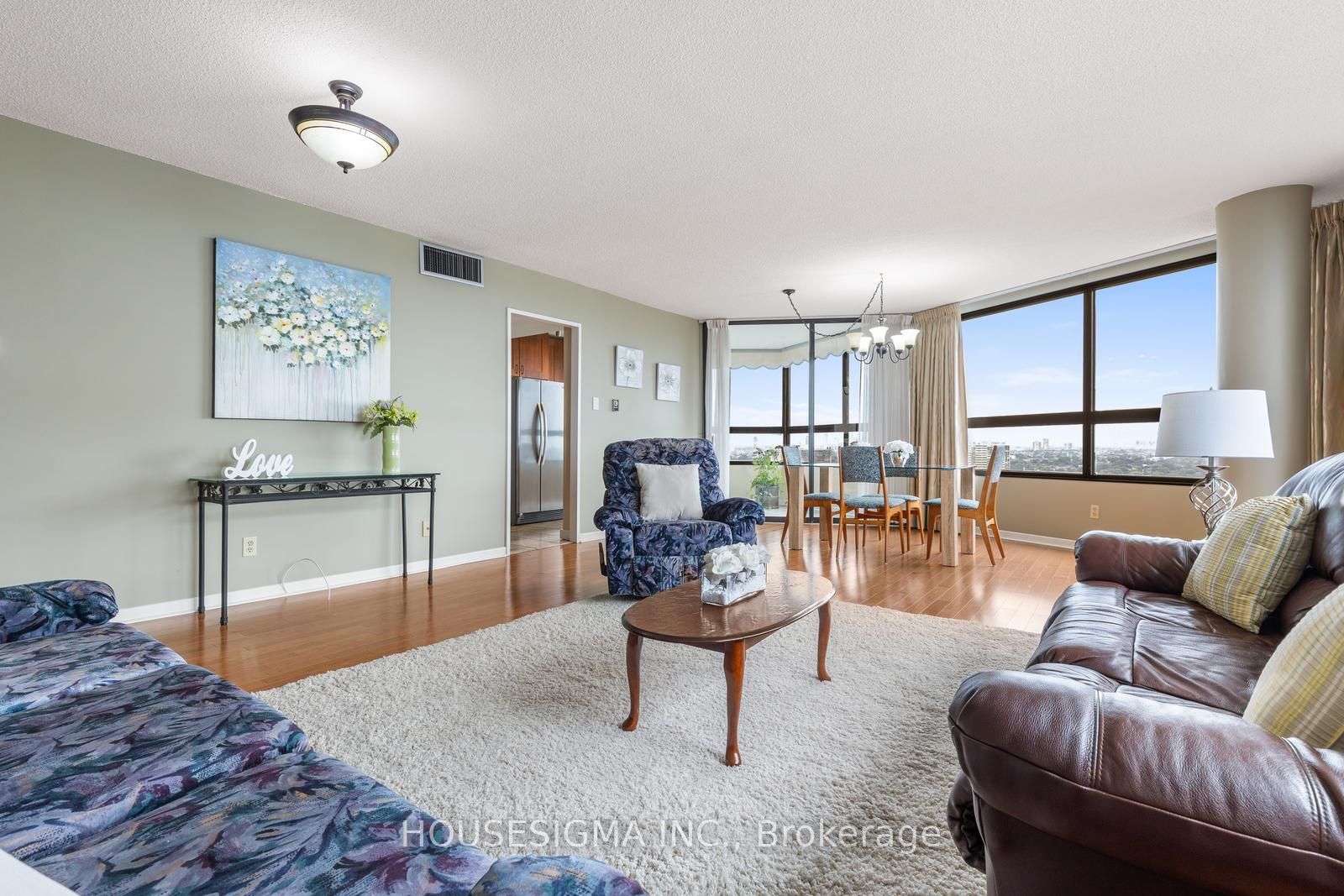 1300 Bloor Street 2010