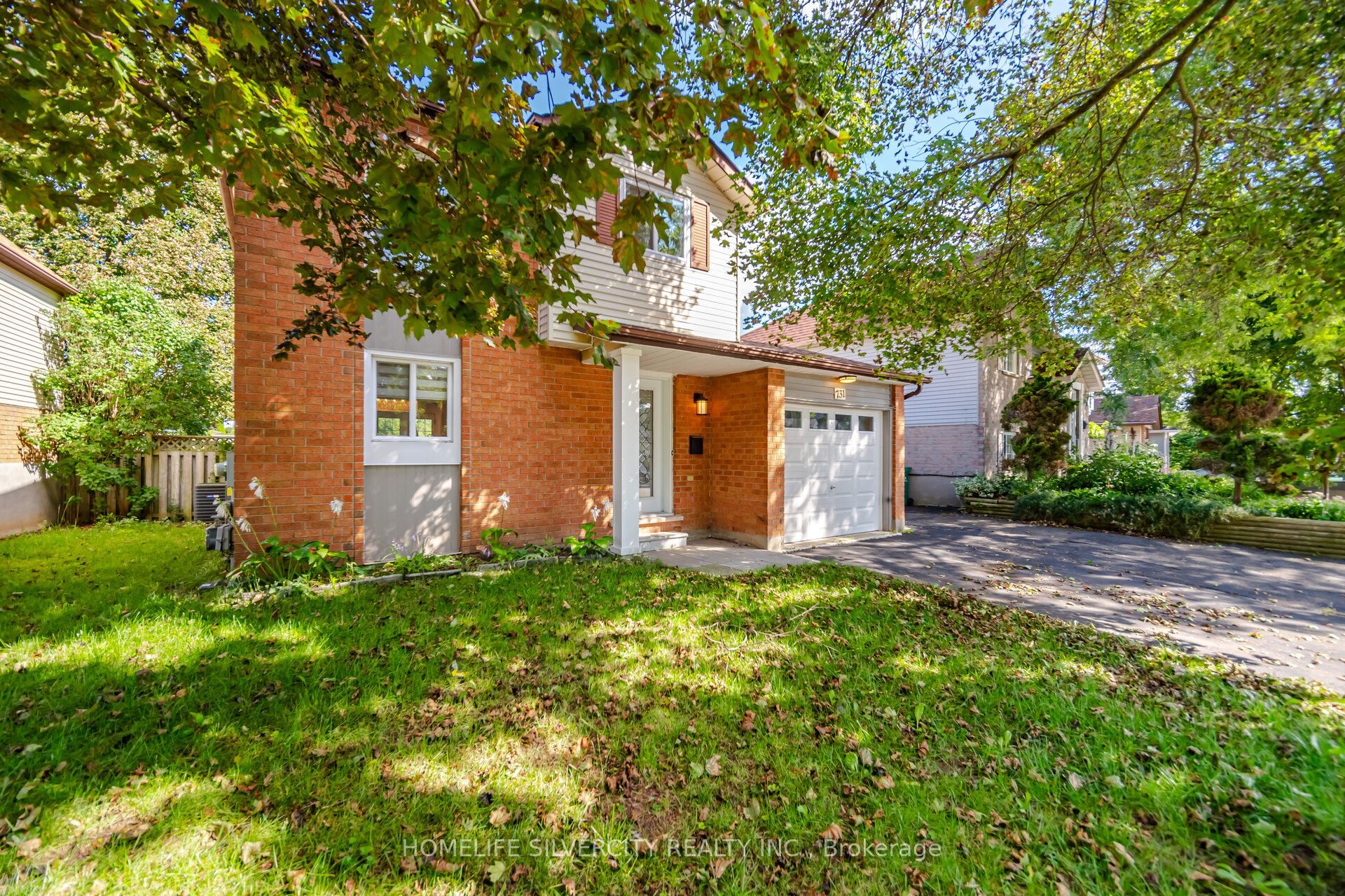 731 Elgin Street N