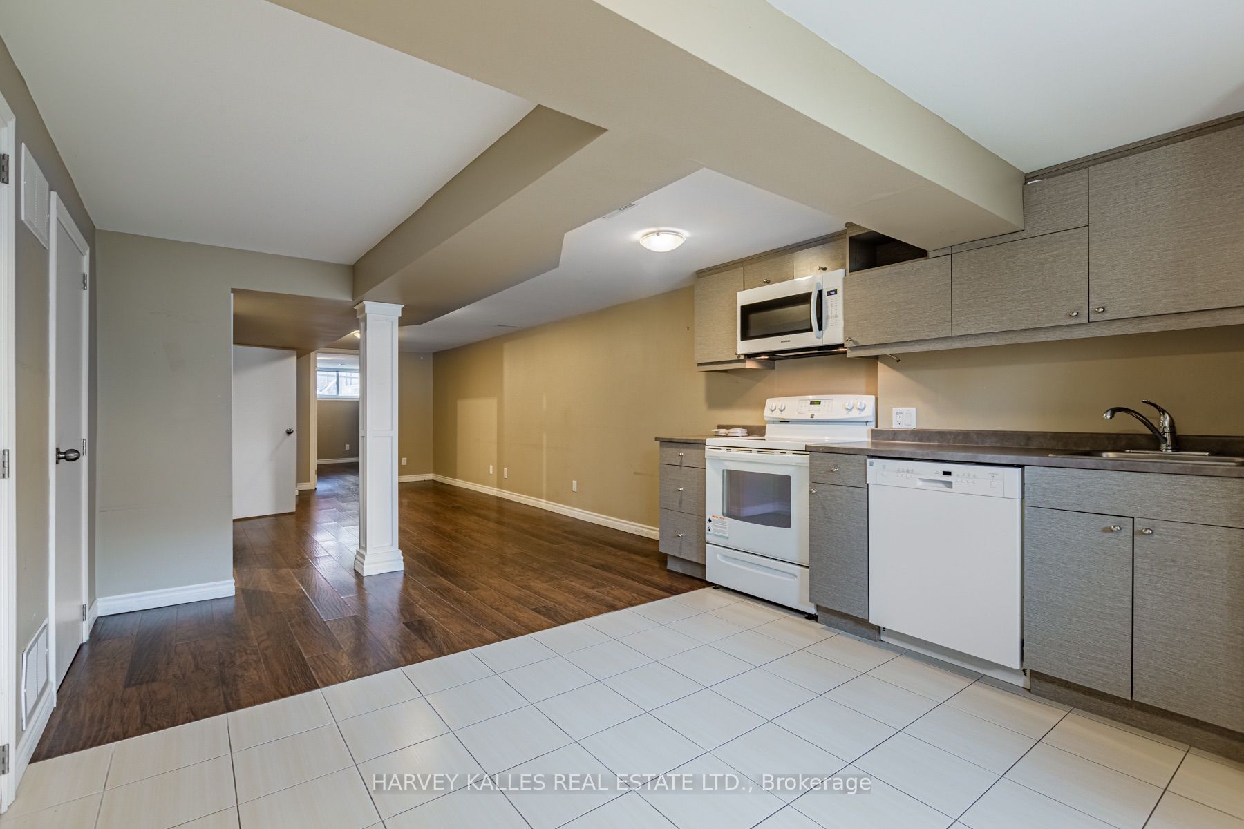 313 Glenholme Avenue