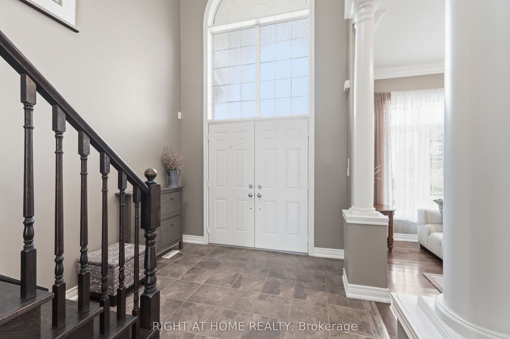 Photo of 38 Weaver Drive, Hamilton, ON L9K 0G3 (MLS # X13532986)