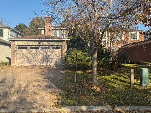 62 Dersingham Crescent Markham ON L3T 4E8