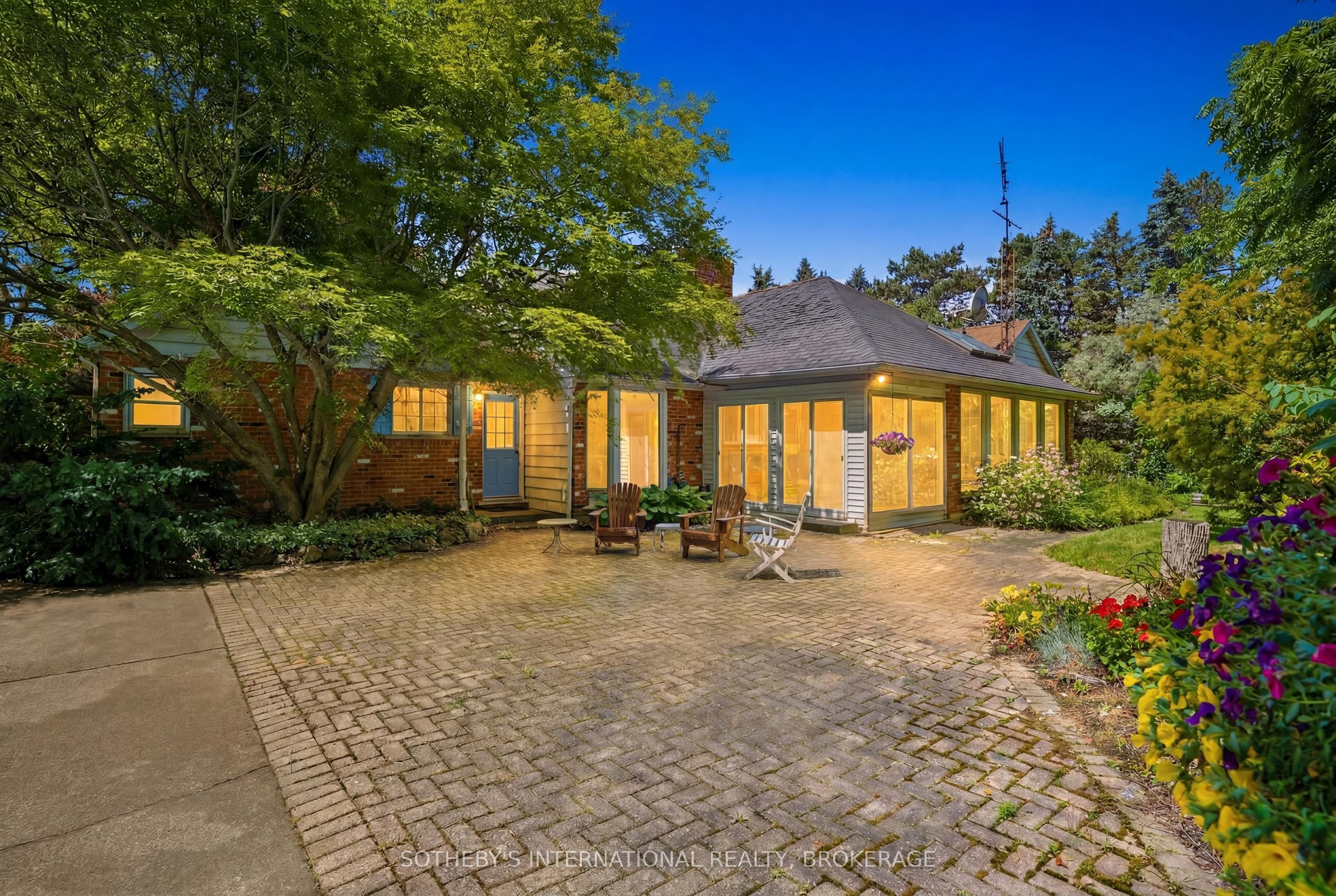 22 Colonel Butler Crescent