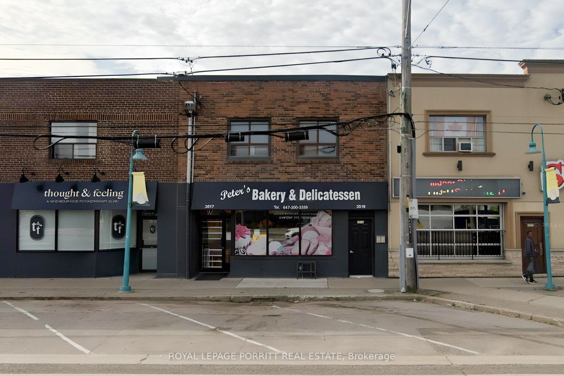 3519 Lake Shore Boulevard W 2