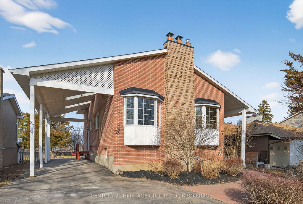 Photo of 20 Oakridge Avenue, Kingston, ON K7L 4S9 (MLS # X13432856)