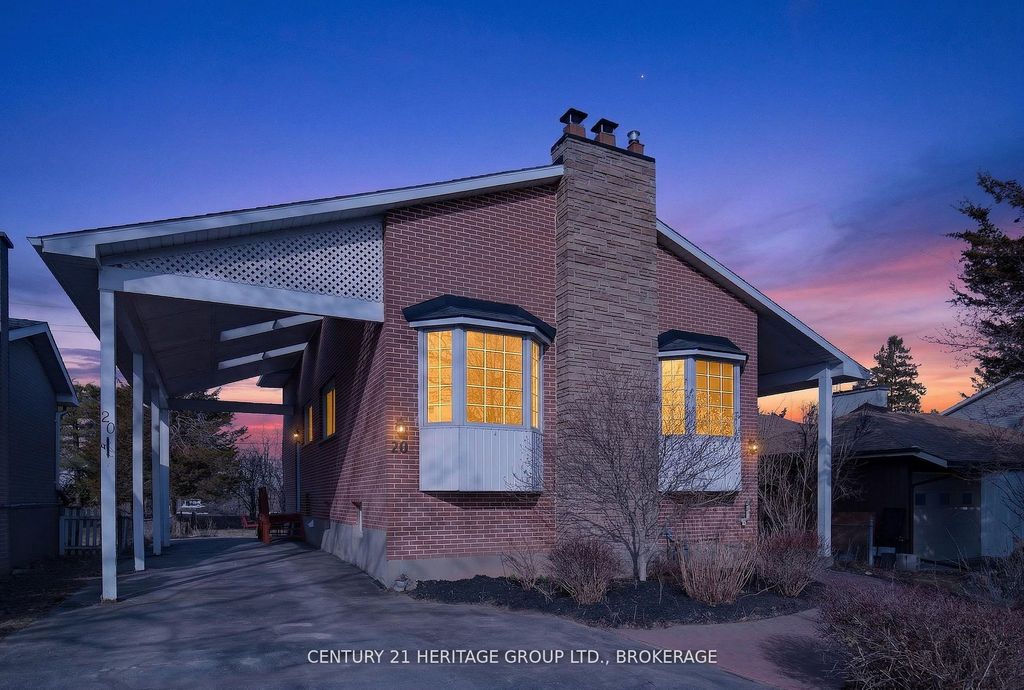 Photo of 20 Oakridge Avenue, Kingston, ON K7L 4S9 (MLS # X13432856)
