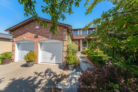 6059 Tillsdown Drive Mississauga ON L5N 4M4