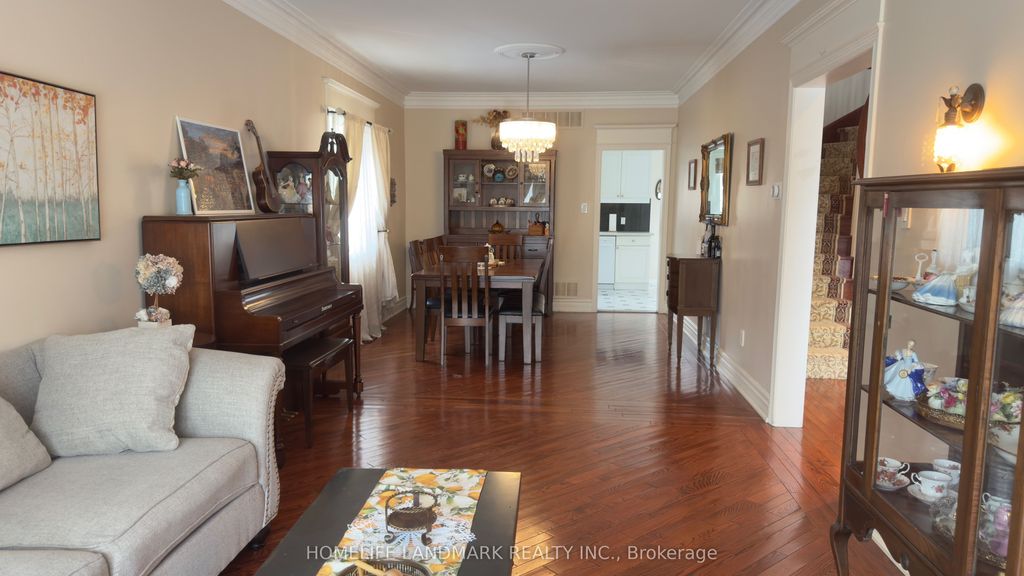 Photo of 136 Worth Boulevard, Vaughan, ON L4J 7V5 (MLS # N12600142)