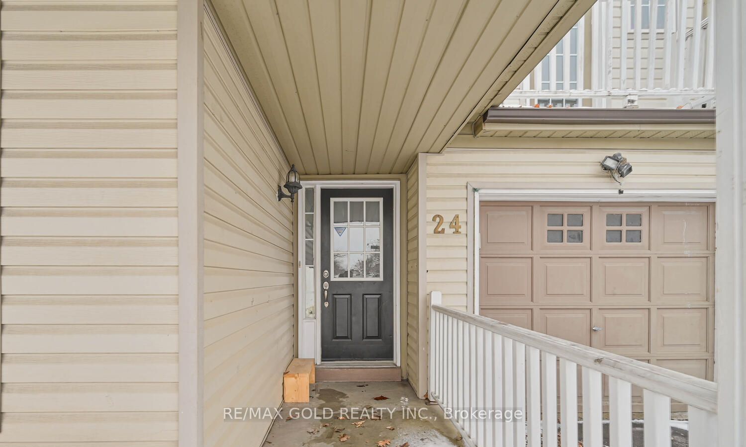 24 Seaside Circle