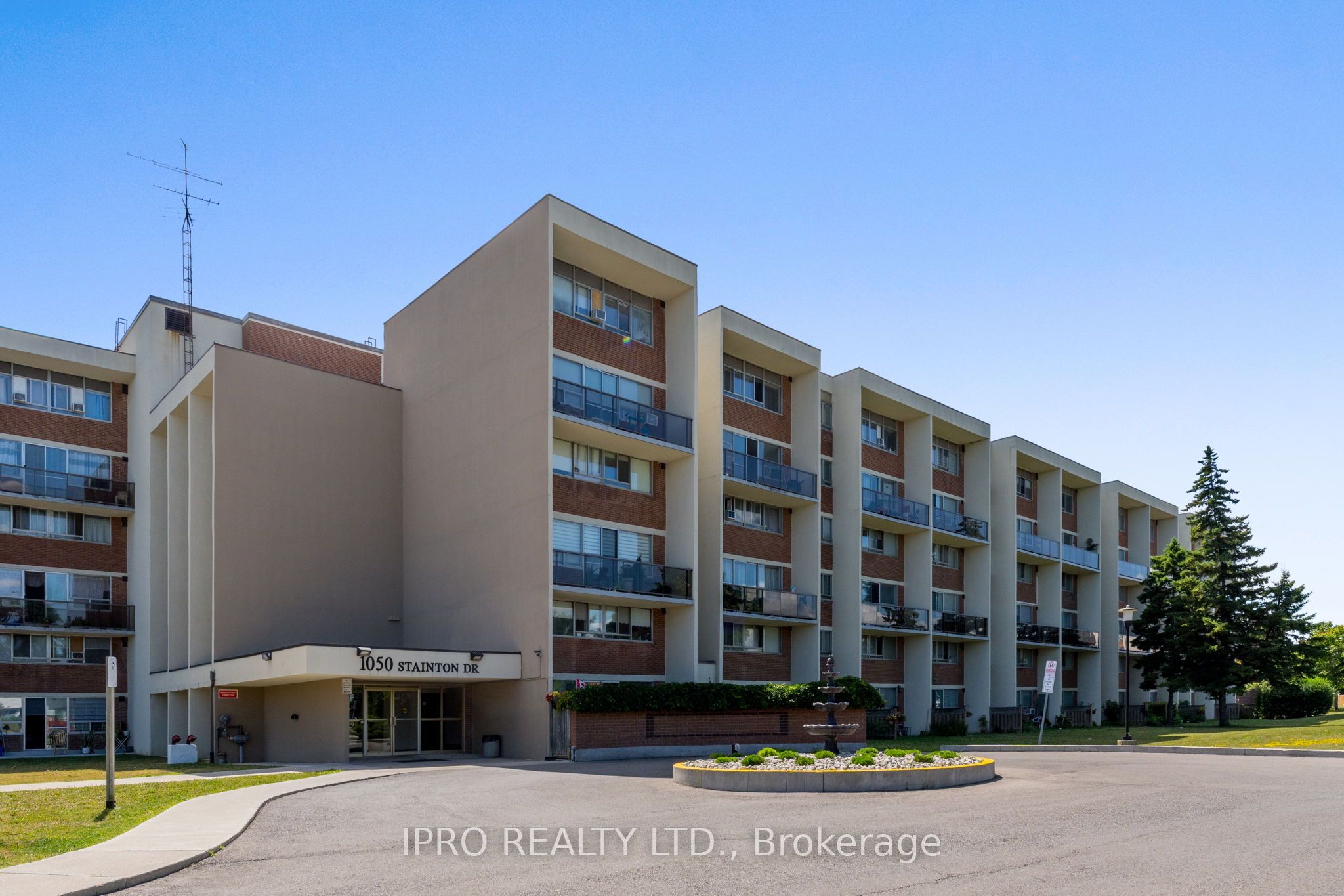 1050 Stainton Drive 319