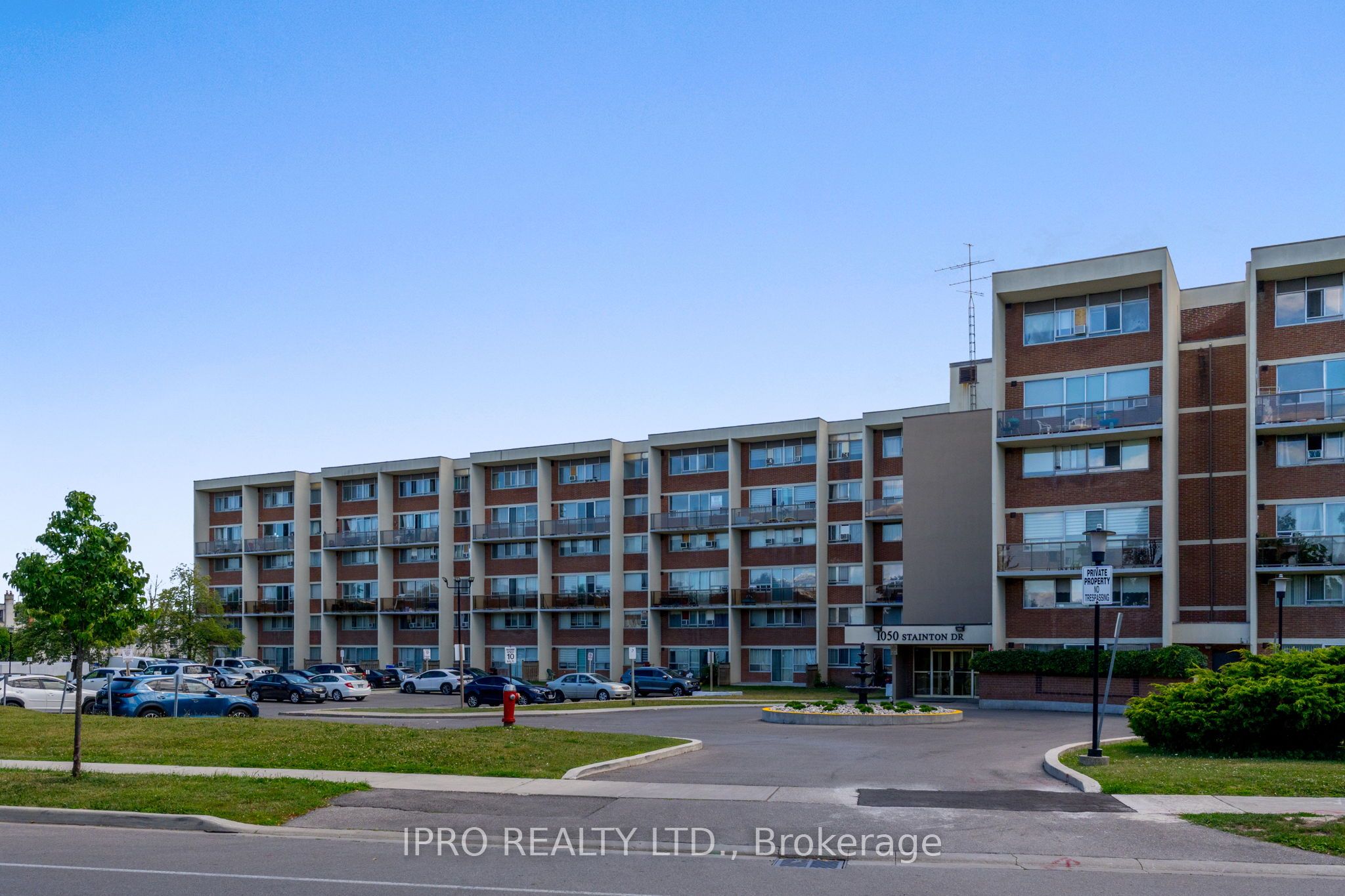 1050 Stainton Drive 319