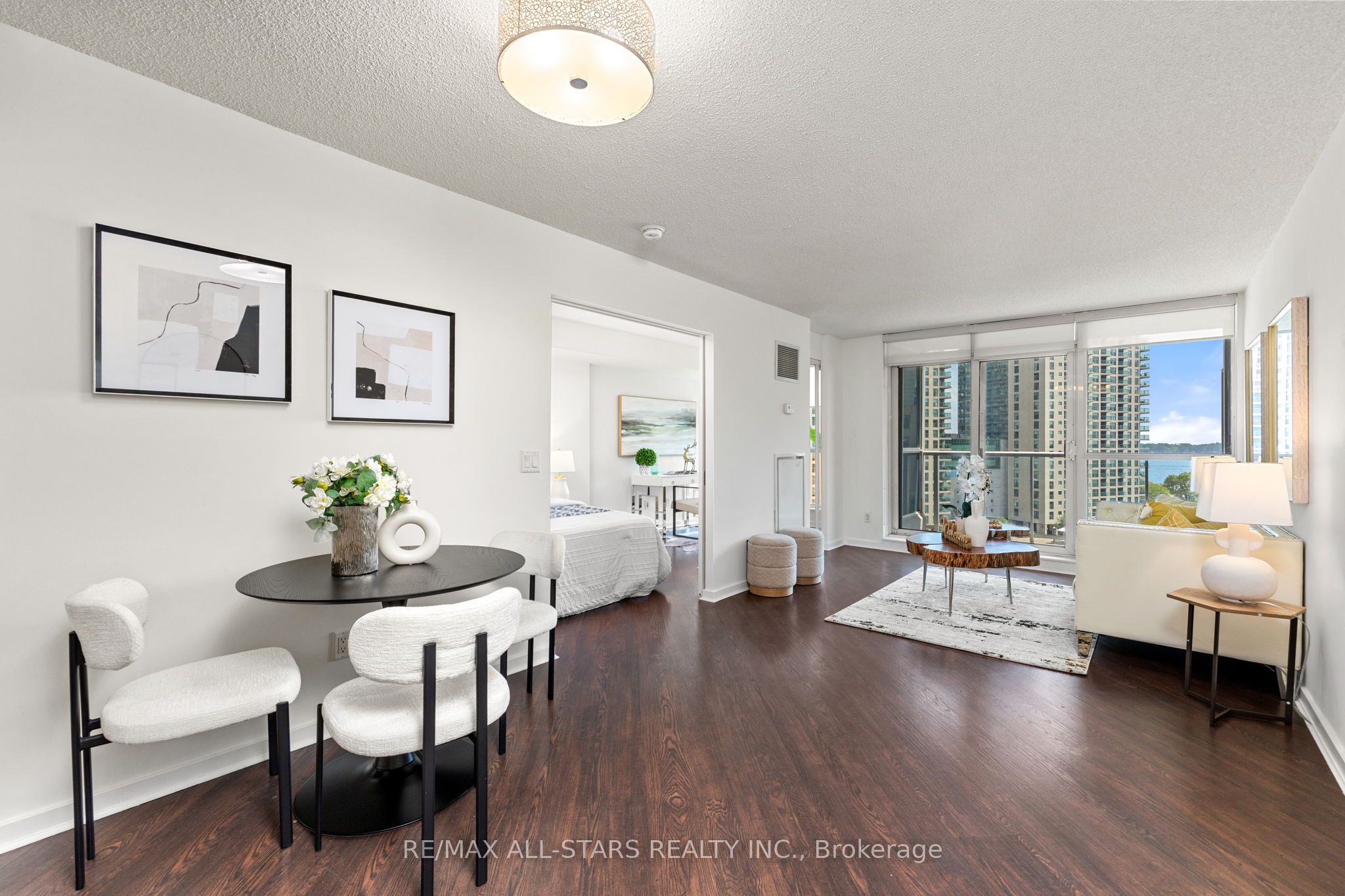 208 Queens Quay W 804