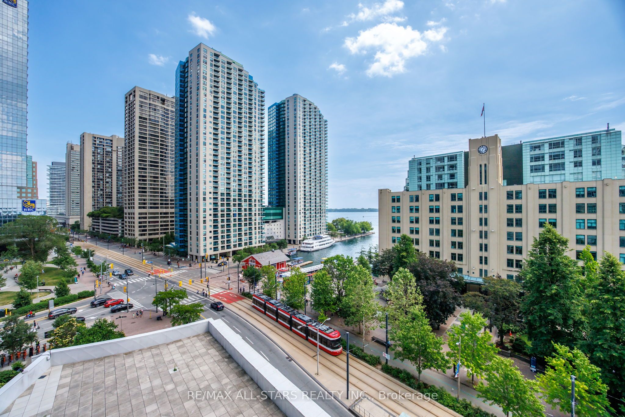 208 Queens Quay W 804