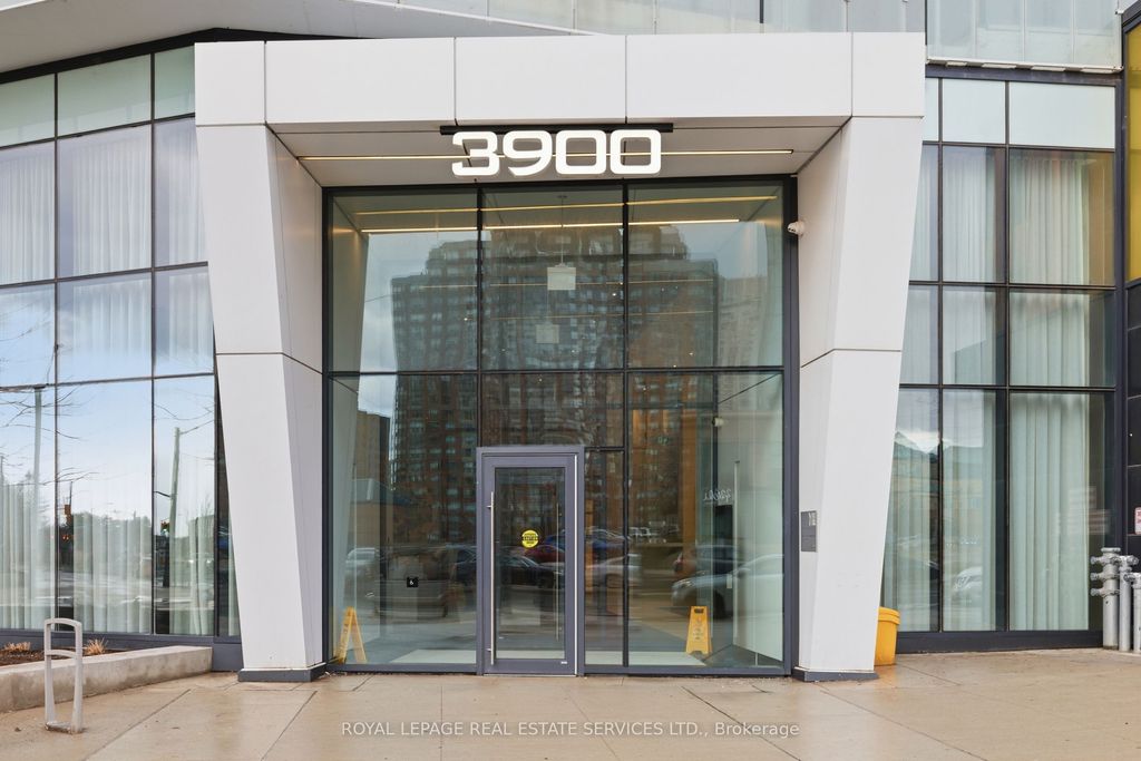 Photo of 3900 Confederation Parkway #1811, Mississauga, ON L5B 0M3 (MLS # W12684340)