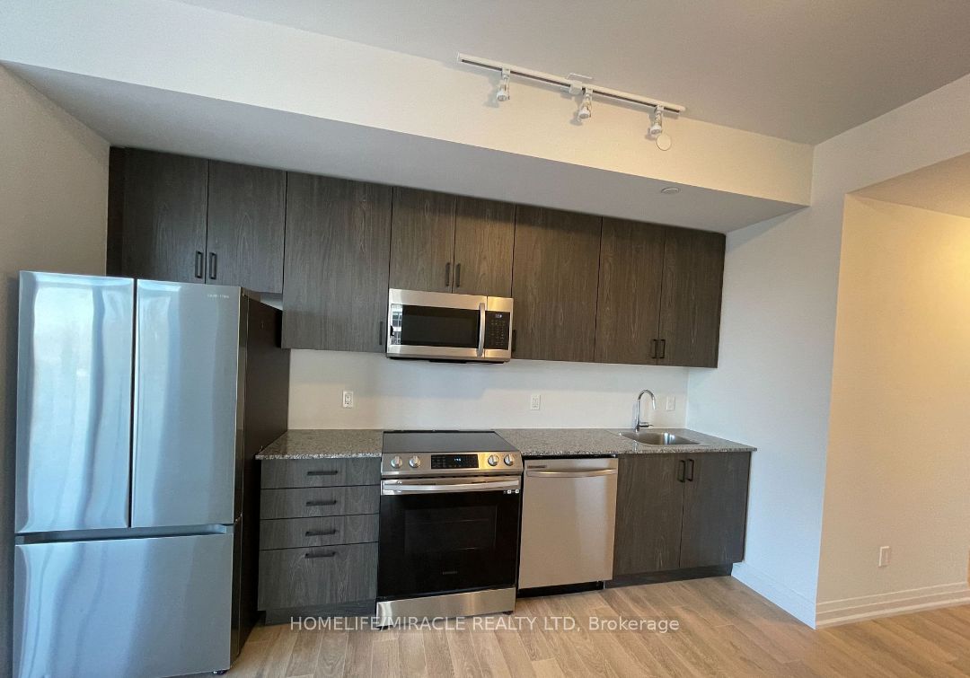 10 Meadowglen Place 203