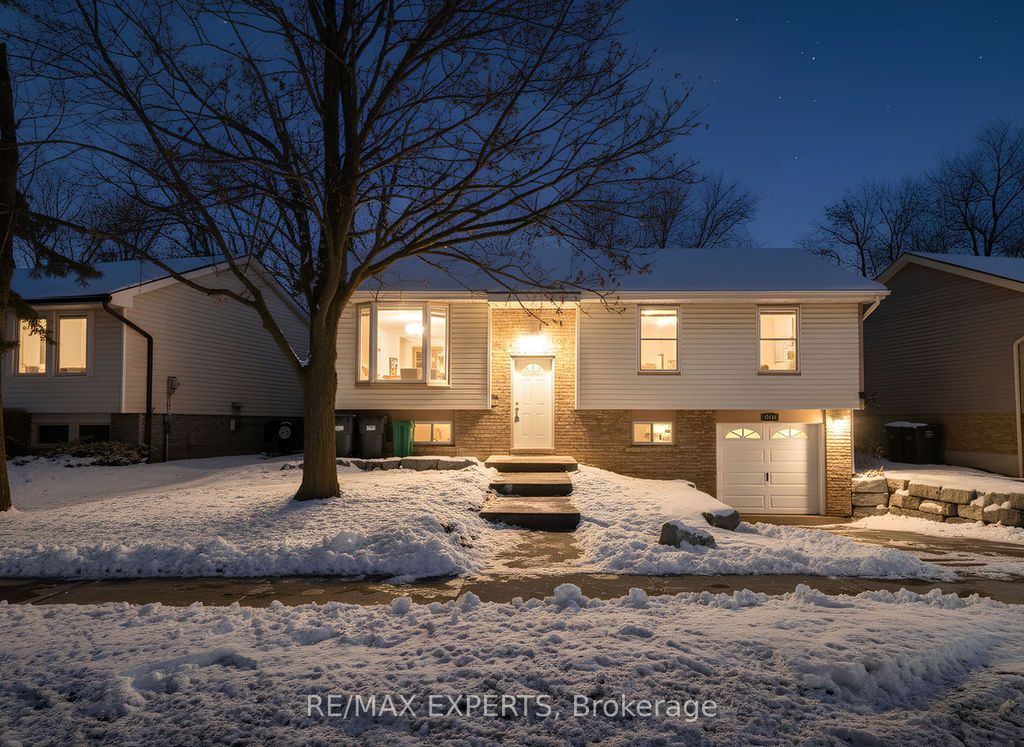 Photo of 6883 Shelter Bay Road, Mississauga, ON L5N 1T8 (MLS # W12639716)