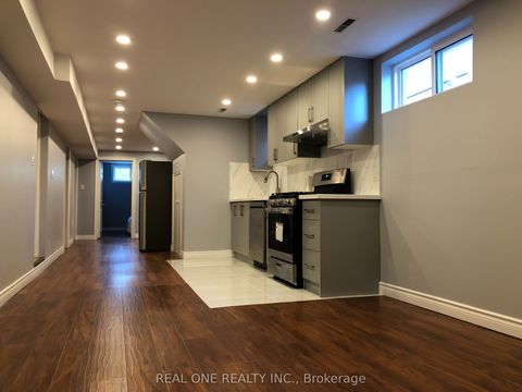 1161 Shadeland Drive Lower Mississauga ON L5C 1P2