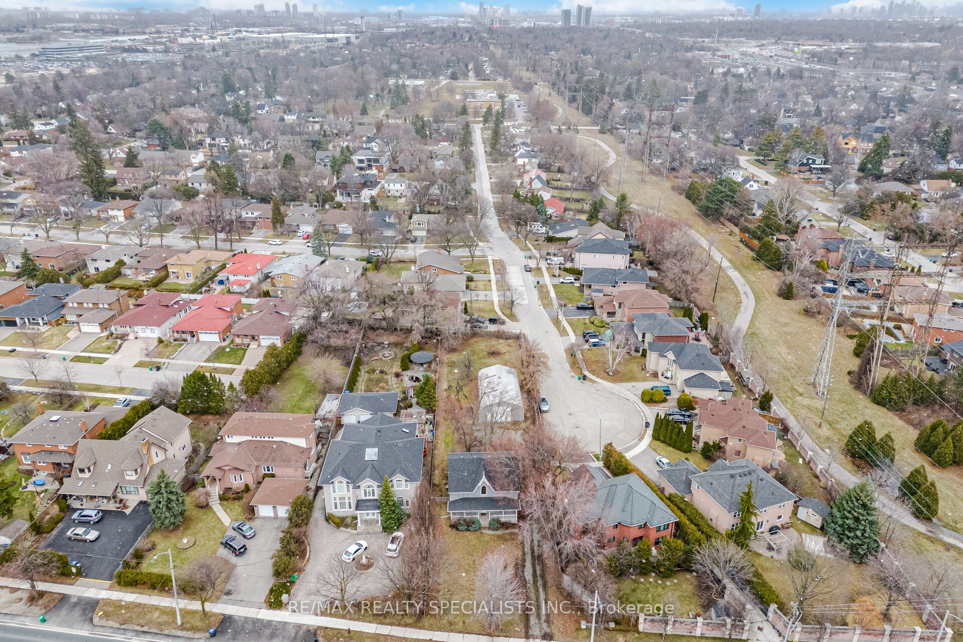 2131 Cawthra Road