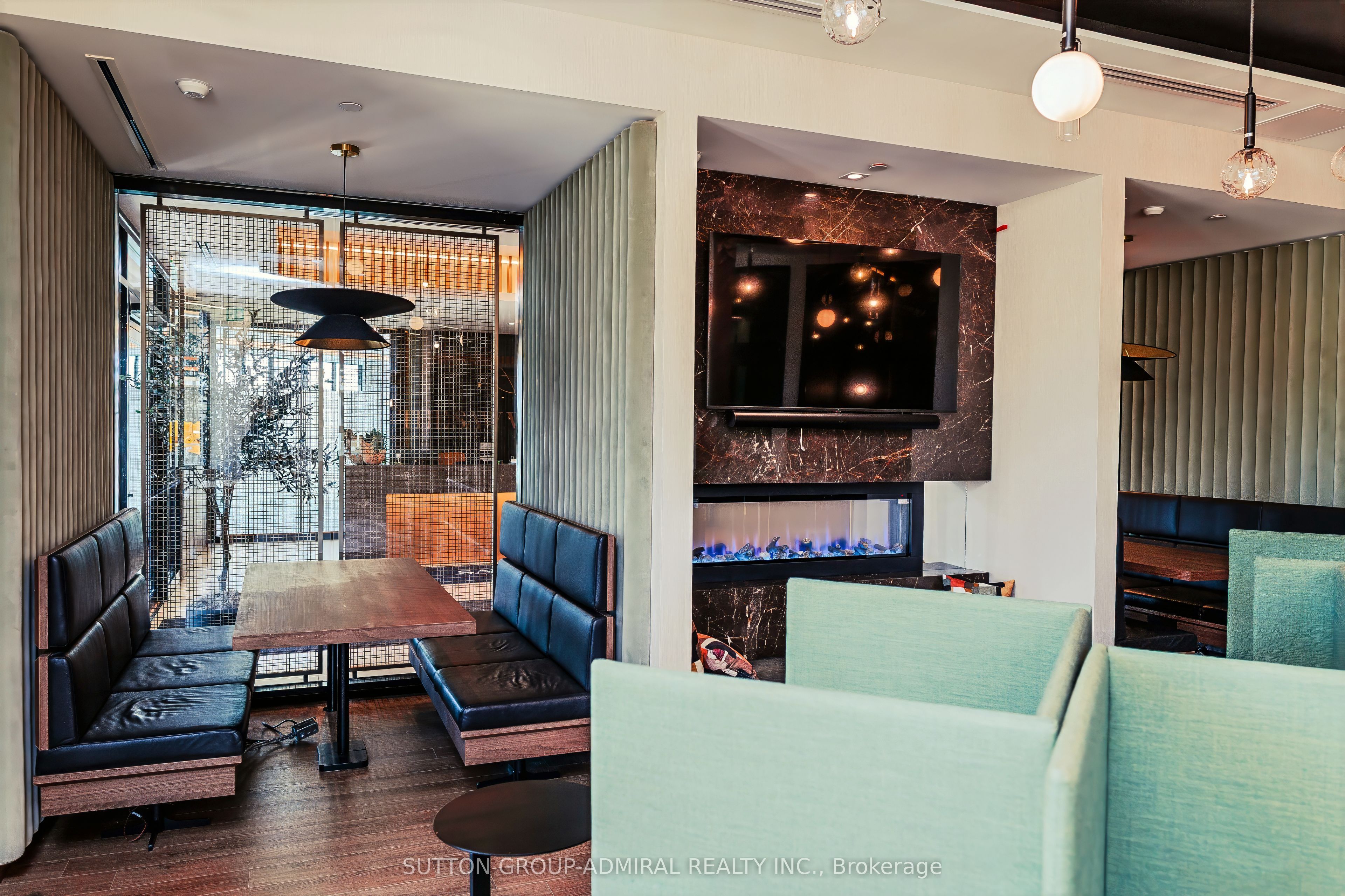 2501 Saw Whet Boulevard 537