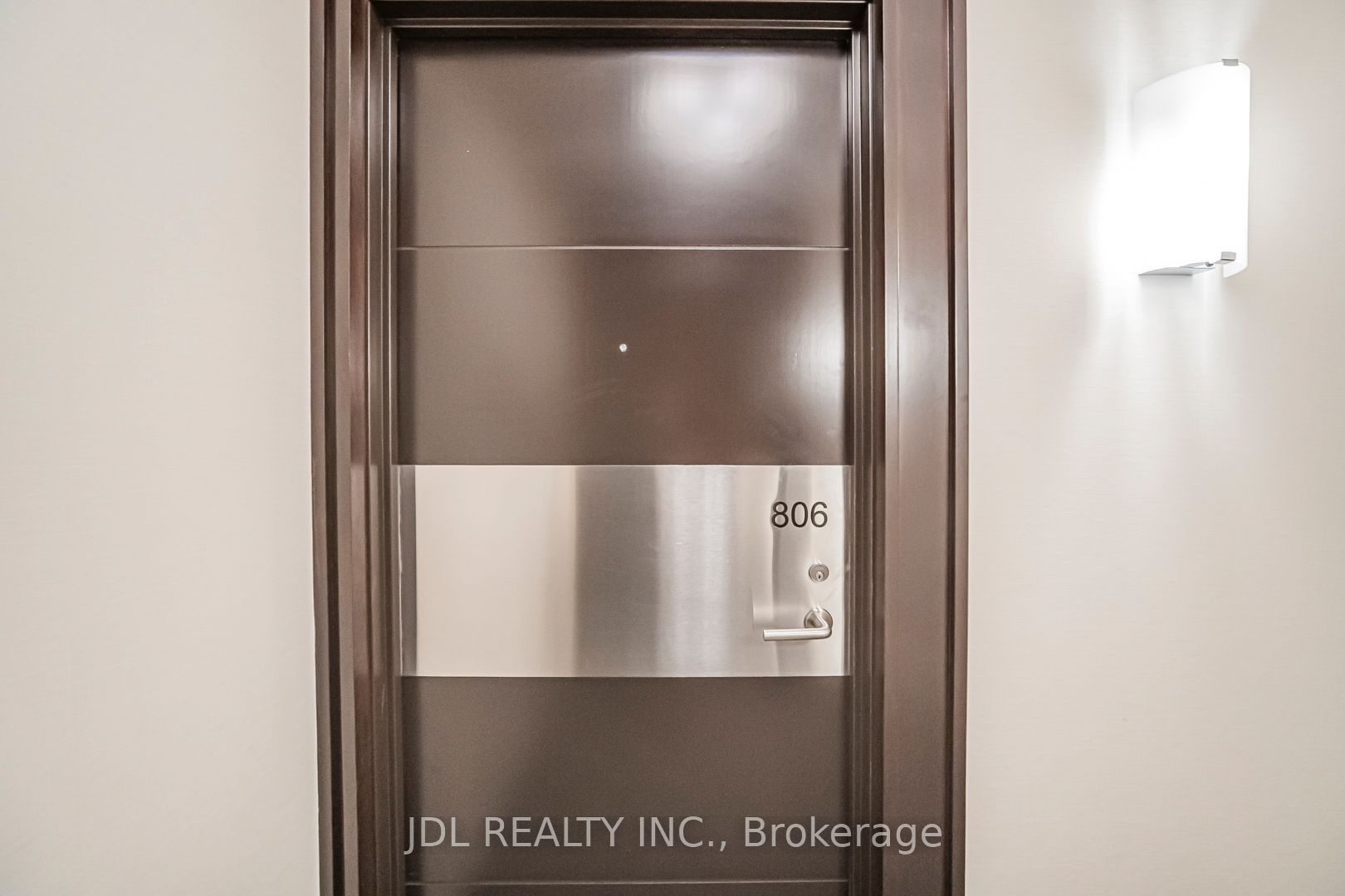 825 Church Street N 806