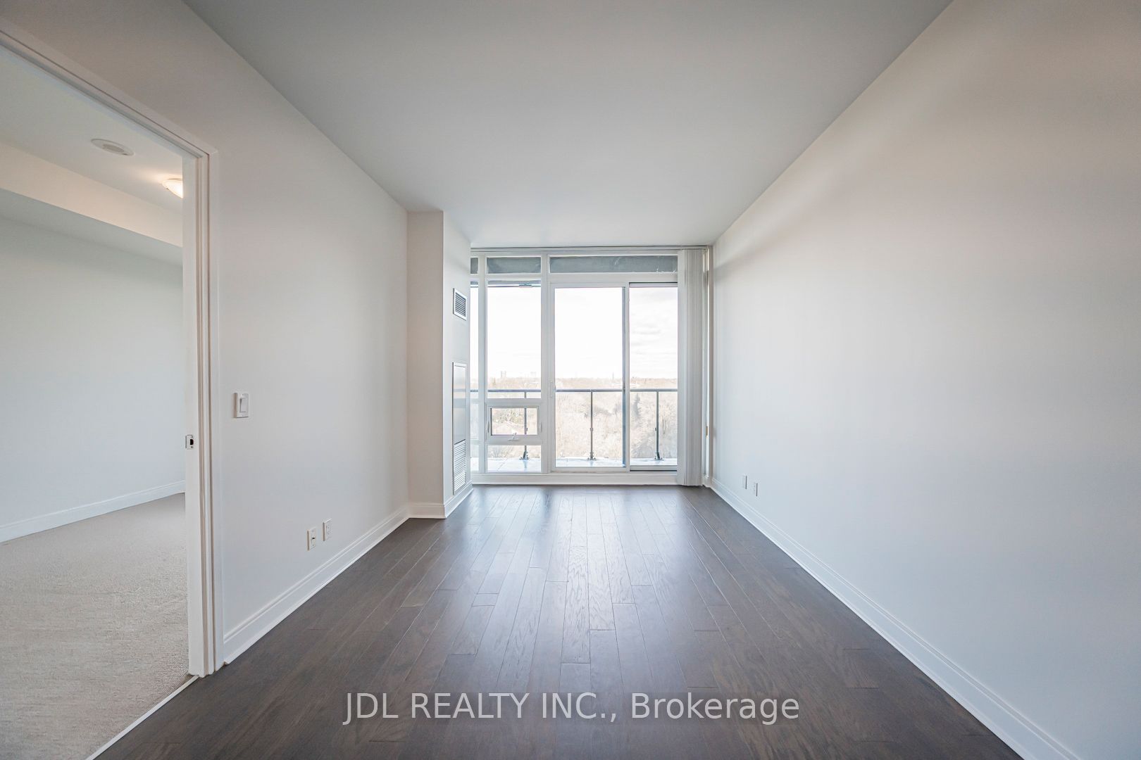 825 Church Street N 806