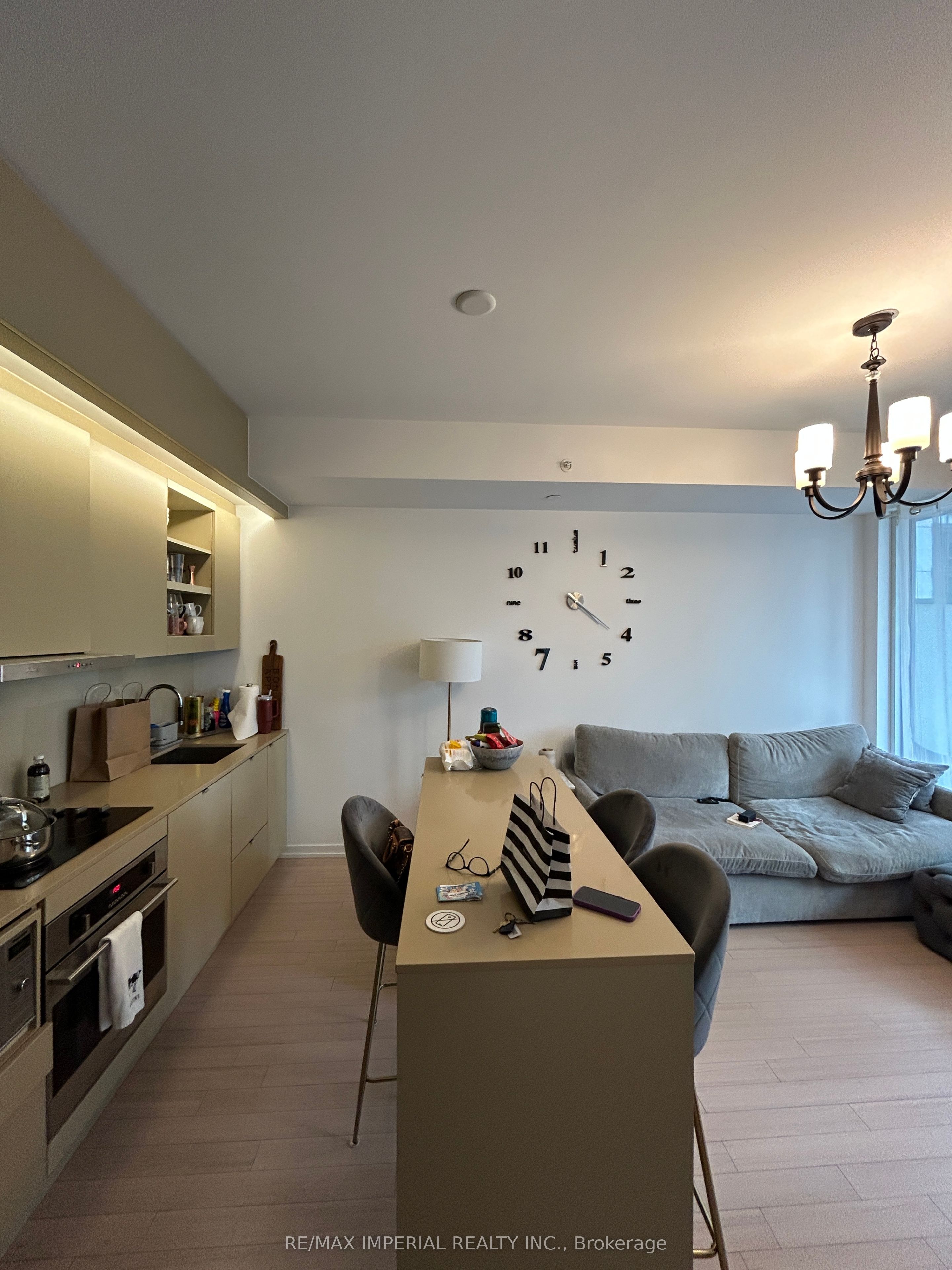 101 Peter Street 2708