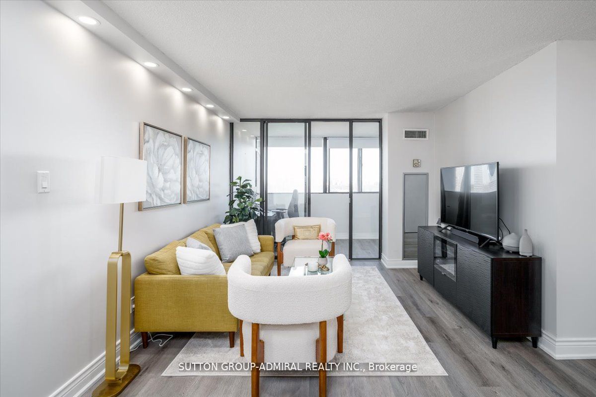 133 Torresdale Avenue 1501