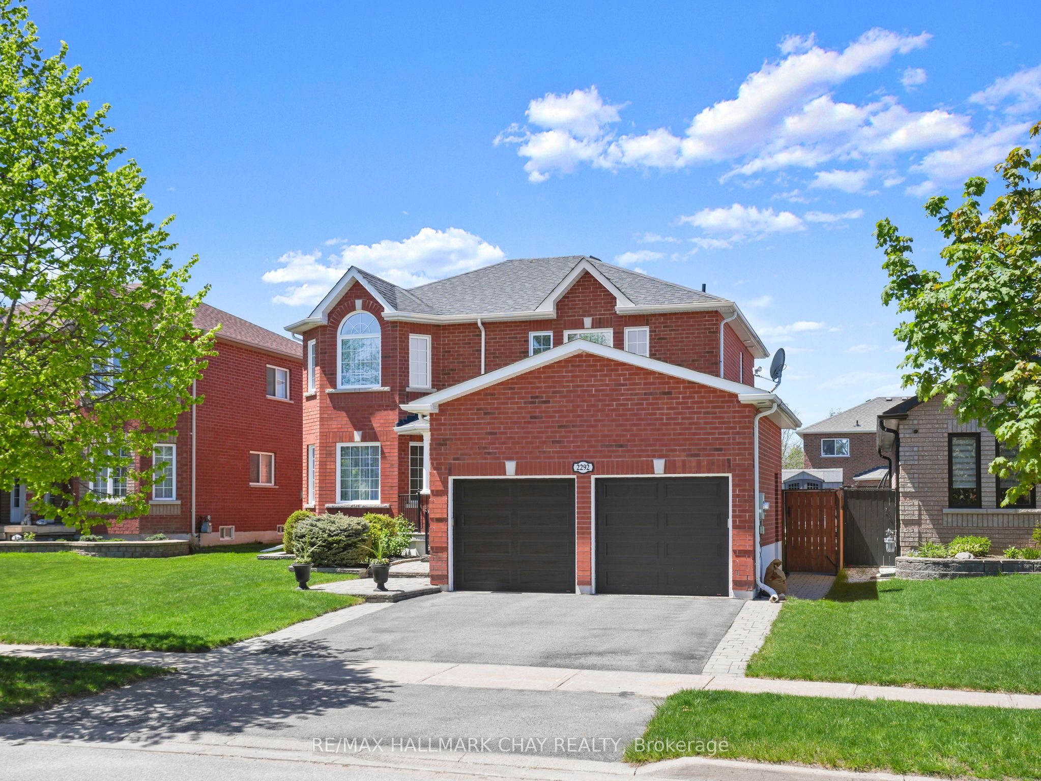 Photo 1 of 50 — 2292 Jack Crescent, Innisfil, ON L9S 2C8
