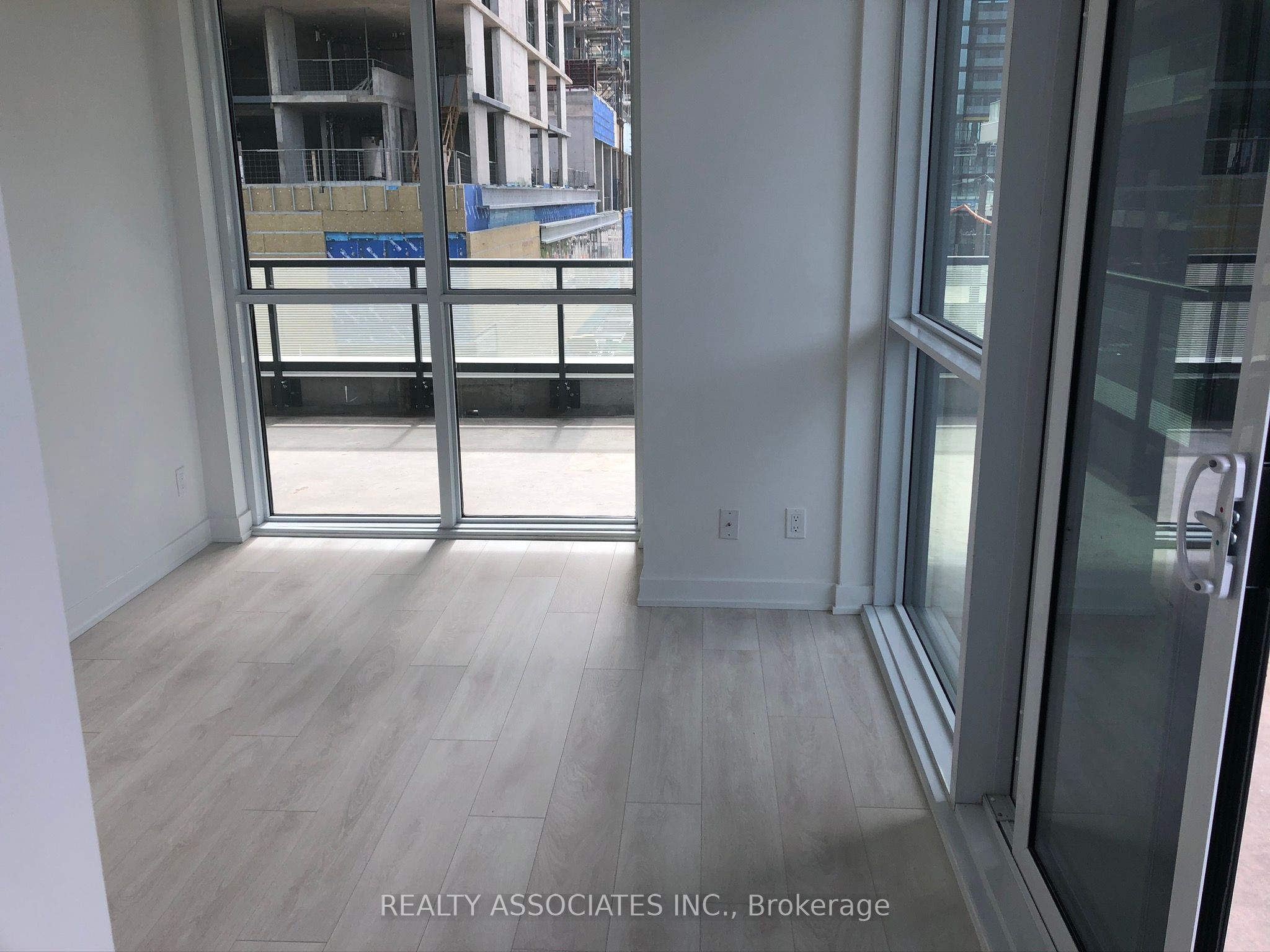 30 Ordnance Street 409