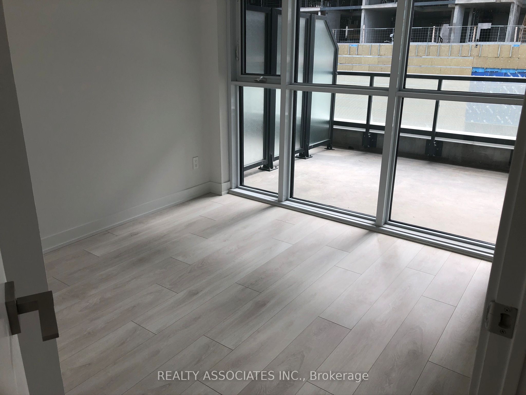 30 Ordnance Street 409